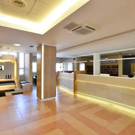 Hotel Approdo Domus Francescana 3*
