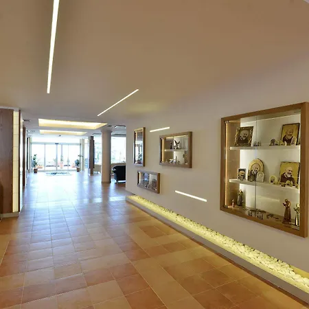 Approdo Domus Francescana 3*